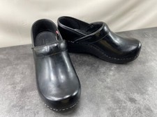 Dansko clogs women for sale  Laurel