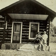1940s family porch for sale  Mission