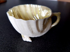 BELEEK NEPTUNE YELLOW SHELL CUP IRLANDA comprar usado  Enviando para Brazil