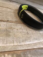 Nike + Fuelband SE Rastreador de Atividade Fitness Banda Preta/Volt Pequena (Nova Caixa Aberta) comprar usado  Enviando para Brazil