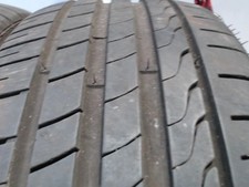 Paire pneus imperial d'occasion Paire pneus imperial d'occasion  Saint-Quentin