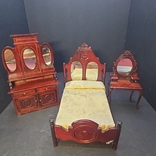 Usado, Conjunto de quarto de mogno 3 peças casa de bonecas miniatura 1:12 (vaidade cômoda cama) Leia comprar usado  Enviando para Brazil