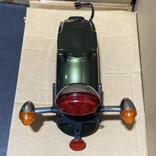 Capuz de para-lama traseiro Triumph Thruxton 900 com luzes traseiras e sinais de mudança de direção OEM, usado comprar usado  Enviando para Brazil