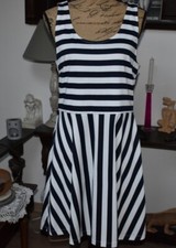 Robe gothique 42 d'occasion Robe gothique 42 d'occasion  Verdun-sur-Garonne