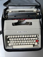 Maccina scrivere olivetti usato  Bologna