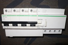 Disjoncteur a9n18481 different d'occasion  Barr