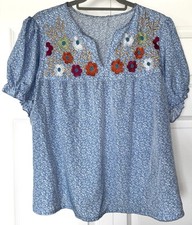 Blusa Feminina Floral Manga Curta Tamanho 1X Multicolorida Azul Sem Rugas Fofa! comprar usado  Enviando para Brazil