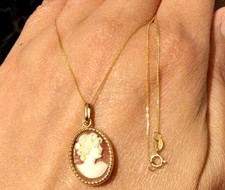 Beau collier carats d'occasion  Deauville