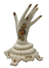 White ceramic display for sale  Champlain