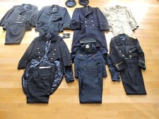 Gros lot uniformes d'occasion  Bessières