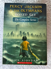 PERCY JACKSON & THE OLYMPIANS BOXED SET ~ COMPLETE SCHOLASTIC PAPERBACK SERIES ~ comprar usado PERCY JACKSON & THE OLYMPIANS BOXED SET ~ COMPLETE SCHOLASTIC PAPERBACK SERIES ~ comprar usado  Enviando para Brazil