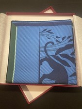 Cachecol Cartier verde e azul pantera 100% seda novo na caixa presente VIP comprar usado  Enviando para Brazil