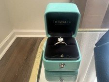 Tiffany co. engagement for sale  Arabi