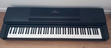 Piano électronique noir d'occasion  Rezé