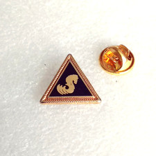 Pin pins lapel d'occasion  Lille-
