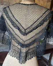 Antique lace pretty d'occasion  Expédié en Belgium