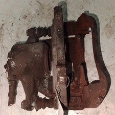 77363933 pinza freno usato 77363933 pinza freno usato  Italia