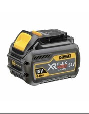 Batteria dewalt dcb546 usato  Langhirano