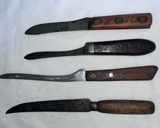 Lote de 4 facas de cozinha antigas vintage pão, açougueiro com alças de madeira DTD 1912 comprar usado  Enviando para Brazil