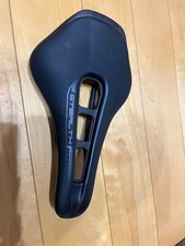 Selim Shimano Pro Stealth carbono super leve 152 mm comprar usado Selim Shimano Pro Stealth carbono super leve 152 mm comprar usado  Enviando para Brazil