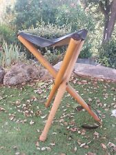 Ancien tabouret trepied d'occasion  Trans-en-Provence