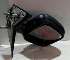 Specchietto retrovisore destro usato  Italia