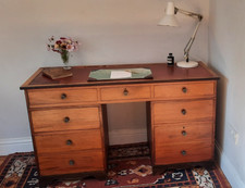 Vintage mahogany eight for sale Vintage mahogany eight for sale  GRANTHAM