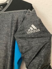 Eng anliegende adidas gebraucht kaufen  Wilthen