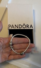 Pandora moments sparkling d'occasion  Expédié en Belgium