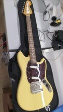 Guitarra elétrica Squier by Fender Classic Vibe 1960s Mustang LAL VWT vintage branca sólida, usado comprar usado  Enviando para Brazil
