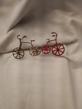 2 triciclos para casa de bonecas, construção de vara de arame. Vermelho, dourado comprar usado  Enviando para Brazil