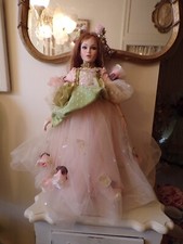 Doll createur mundia d'occasion  Expédié en Belgium