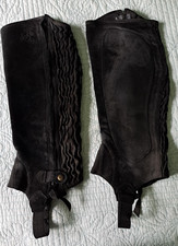 Read ariat around for sale  East Petersburg