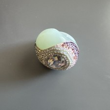 Anel verde claro Swarovski pedras coloridas presente para ela comprar usado Anel verde claro Swarovski pedras coloridas presente para ela comprar usado  Enviando para Brazil