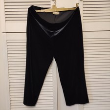 Black velour pull for sale  EDINBURGH