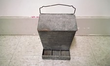 Alimentador de frango vintage galvanizado Cyphers caixa sanitária grão e concha comprar usado  Enviando para Brazil