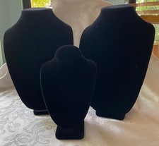 Soportes de exhibición de collar 2 grandes y 1 pequeño - Terciopelo negro - Lote de 3 segunda mano  Embacar hacia Mexico