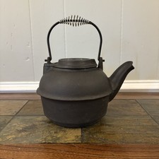 Usado, Antiga chaleira de ferro fundido dos anos 1800 Chattanooga Star #8 tampa giratória bico de pássaro comprar usado  Enviando para Brazil