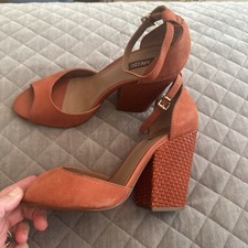 Salto robusto Arezzo Designer Brasil camurça listrado UE38 tamanho 8 excelente estado usado ferrugem comprar usado  Enviando para Brazil