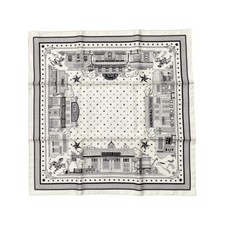 Hermes silk bandana d'occasion  Expédié en Belgium