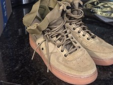 Usado, Tênis Nike SF Air Force 1 Médio Sola de Goma Verde Exército | Tamanho 6Y | Novo Sem Caixa comprar usado Usado, Tênis Nike SF Air Force 1 Médio Sola de Goma Verde Exército | Tamanho 6Y | Novo Sem Caixa comprar usado  Enviando para Brazil