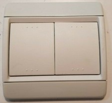 Legrand interrupteur volet d'occasion Legrand interrupteur volet d'occasion  Neauphle-le-Château