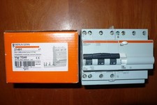 Disjoncteur differentiel tetra d'occasion  Barr