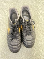 Mizuno football boots for sale  EASTBOURNE