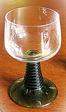 Glas weinrömer grüner gebraucht kaufen  Aglasterhausen