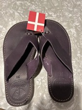 Sandálias estilo Duckfeet Aero ameixa tamanho 38 novo em folha com etiquetas RARAS não vendidas nos EUA comprar usado  Enviando para Brazil