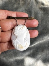 Antigo Cameo Shell (um pequeno chip) Lady Portion Panel com broche de metal comprar usado  Enviando para Brazil