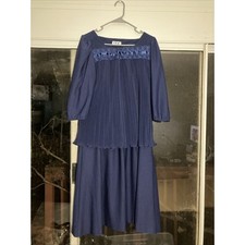 Cue fashions navy for sale  Jacksonville