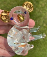 MINIATURA EXCLUSIVA DE ESTATUETA DE COALA DE VIDRO 24K COM LASCAS DE OPALA, usado comprar usado  Enviando para Brazil