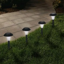 Pacote com 8 luzes solares à prova d'água para caminho - Soluções duráveis de iluminação para jardim comprar usado Pacote com 8 luzes solares à prova d'água para caminho - Soluções duráveis de iluminação para jardim comprar usado  Enviando para Brazil